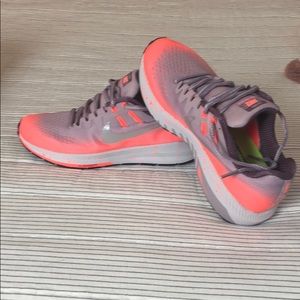 Women’s Nike running shoes size 7